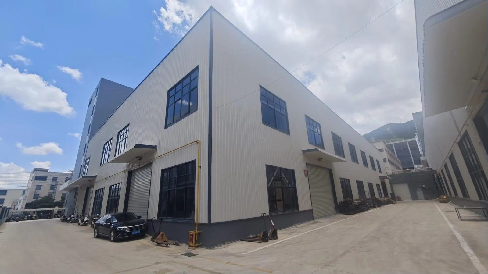 Production base exterior wall